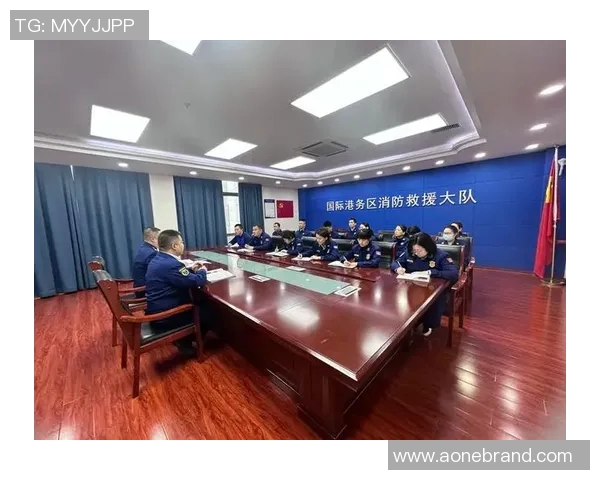 重庆足球队与西安足球队赛后复盘分析比赛经验与战术调整探讨